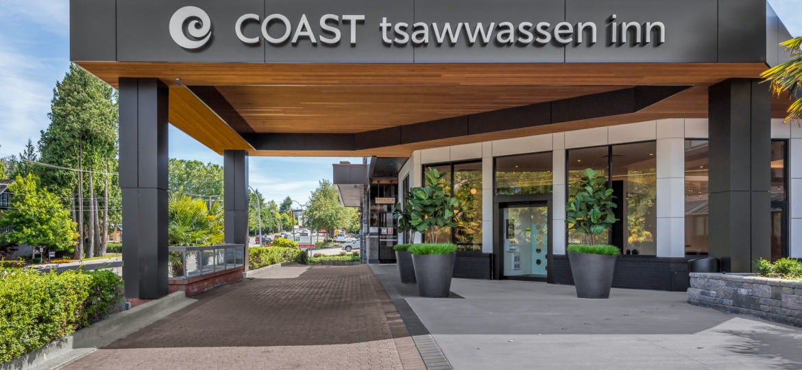 Coast Tsawwassen Inn - Colleen Burke Photography